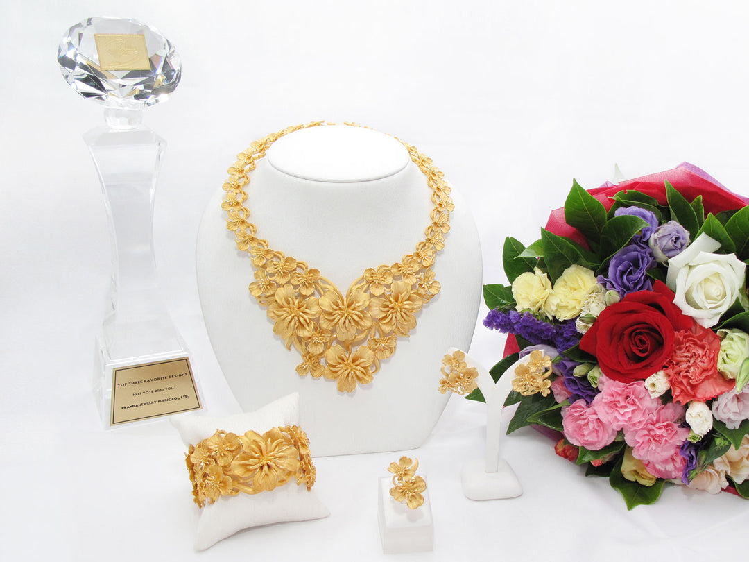 1st Honor of Hot Design Award (Gold Jewelry) 2010 - "Orchid Delight"